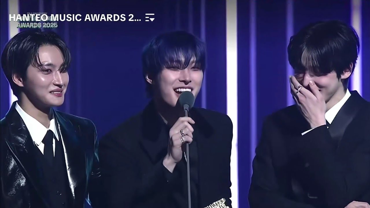 🏆[ENG] ATEEZ winning ‘Artist of The Year (Bonsang)' at the 33rd Hanteo Music Awards