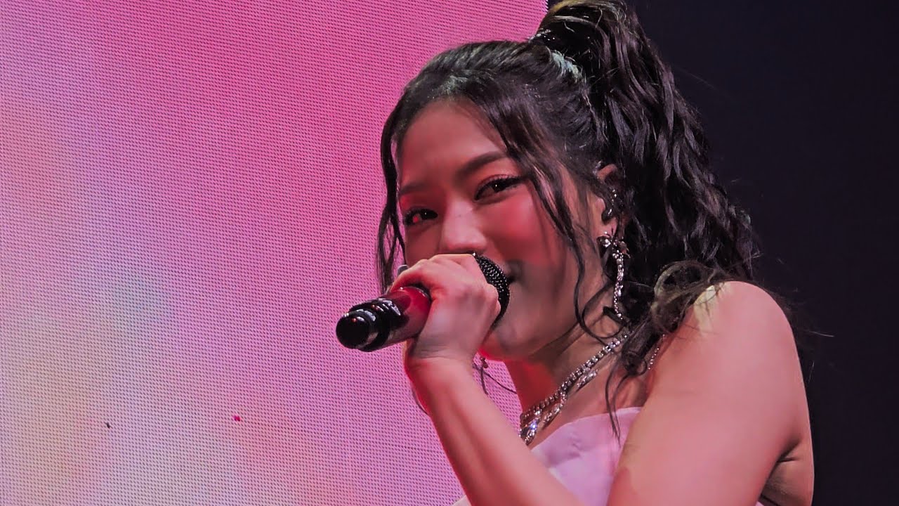 STAYC (스테이씨) - Roses (ISA Solo) @ Atlanta 4k 60fps 251012