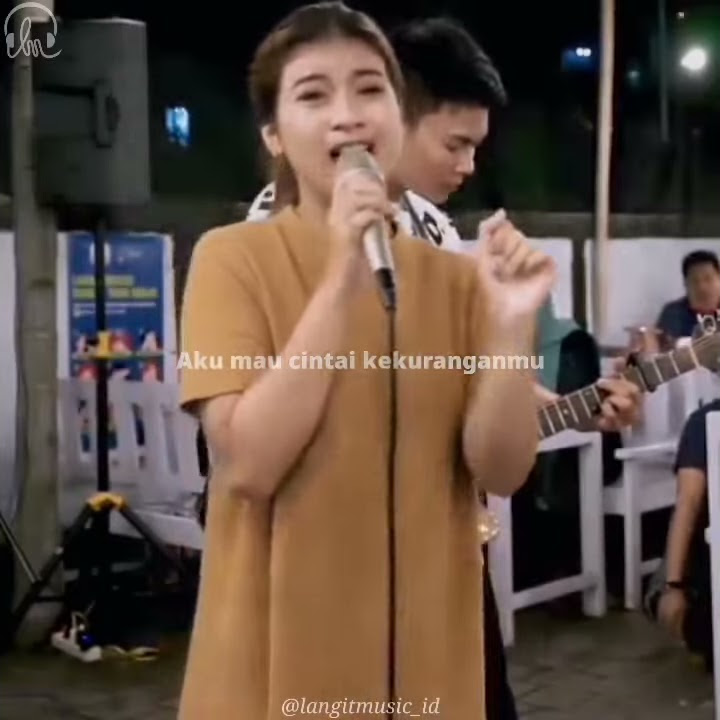 aku mau(once) ft Tri suaka dan nabila suaka