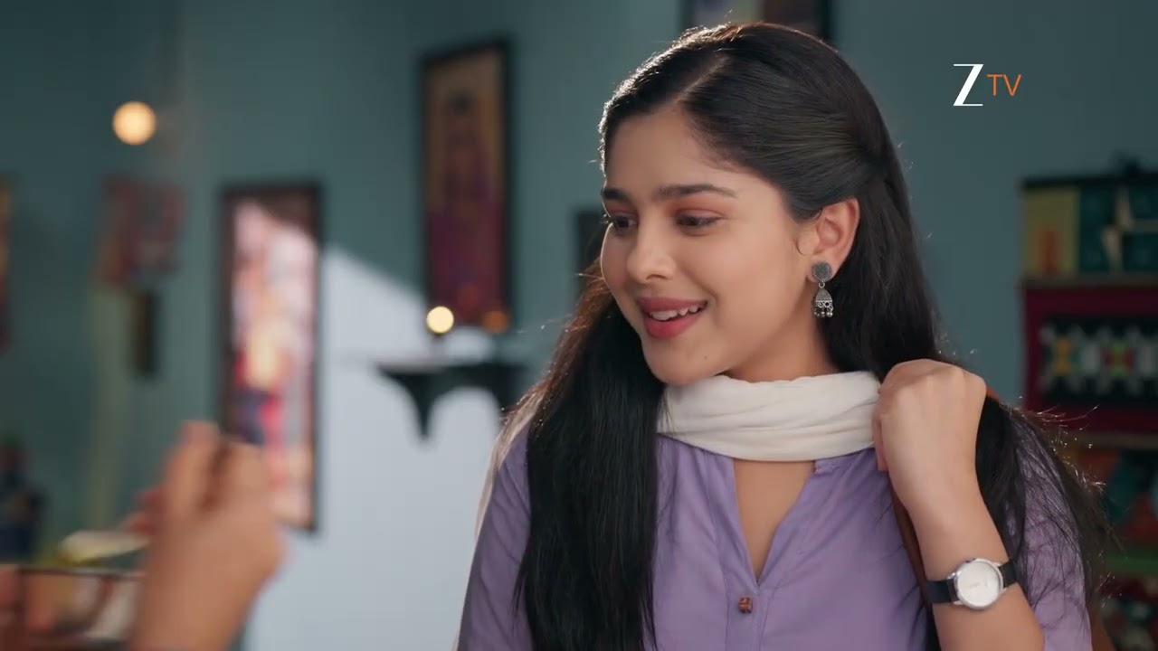 Vasudha | Karishma joins hands with Bhanwar Singh.