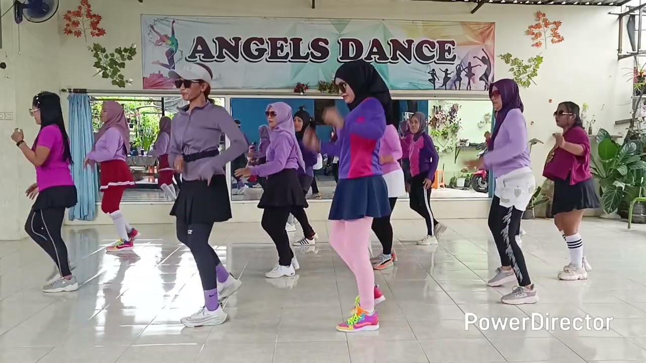 Katanya Cinta Tak Butuh Rupa Line Dance // Choreo by Liswati & Dwi Kusumastuti ( INA) 