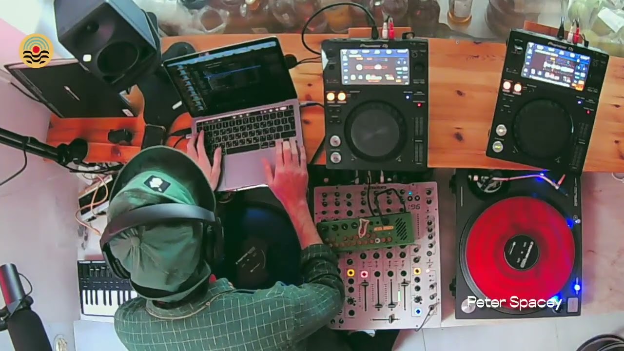 Peter Spacey @LusophonicaWebRadio // 01.11.2024