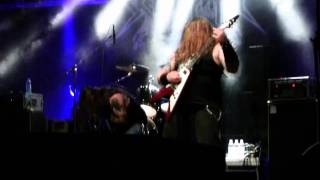 Skeletonwitch - Strangled by Unseen Hands - Live in Essen [HD]