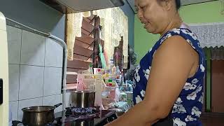 MENDUNG CUACA DI SRI AMAN // MAKAN LAKSA DI RUMAH KAMI BERTIGA