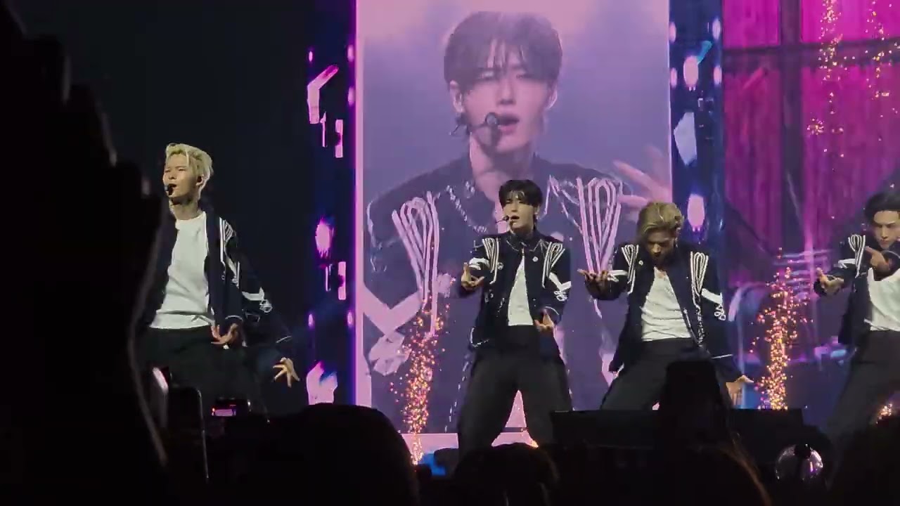 [FANCAM] ENHYPEN (엔하이픈) WTL in HOUSTON D1 - Jay Guitar+Blessed-Cursed (ROCK)+Fatal Trouble+Bite Me