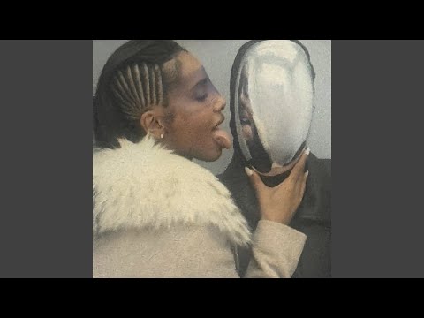 Chxrry - Groupie