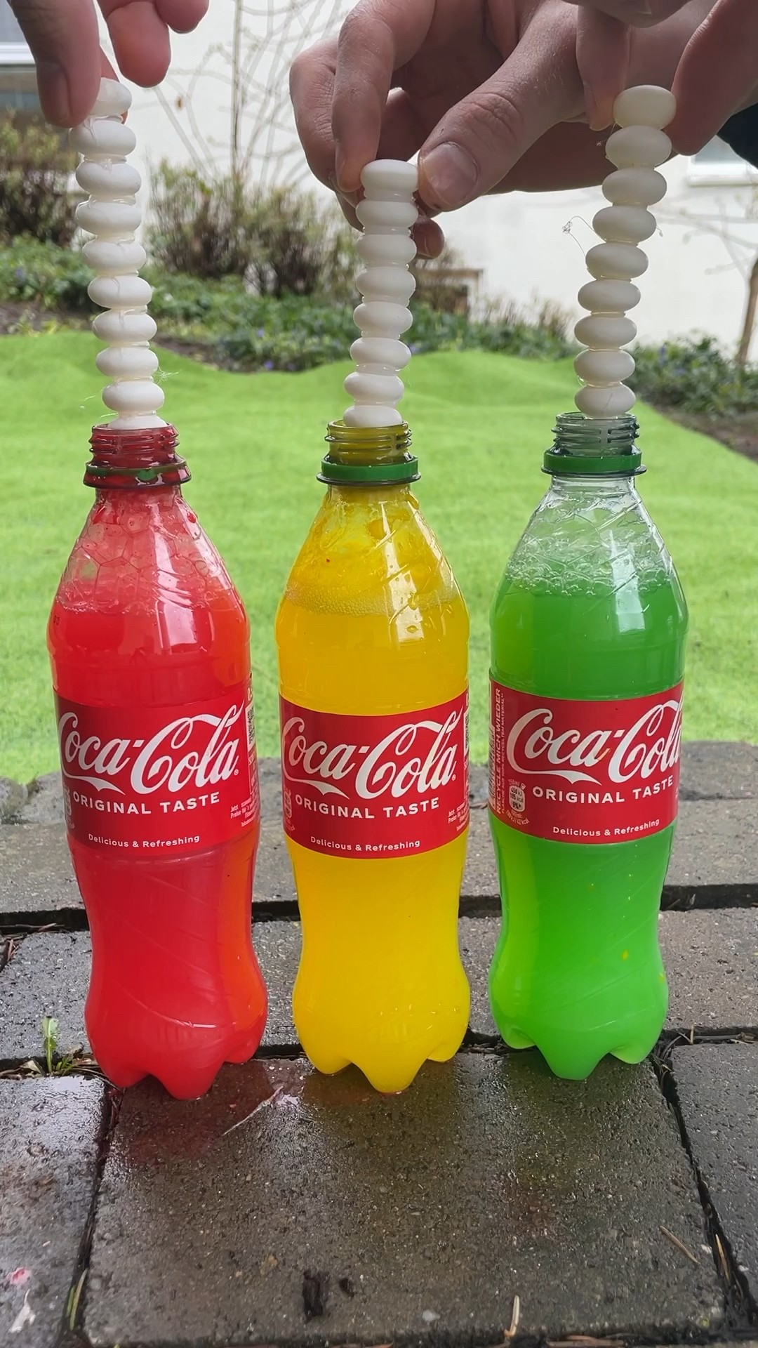 Coca Cola, Fanta,Sprite und Mentos |  Experiment #Shorts