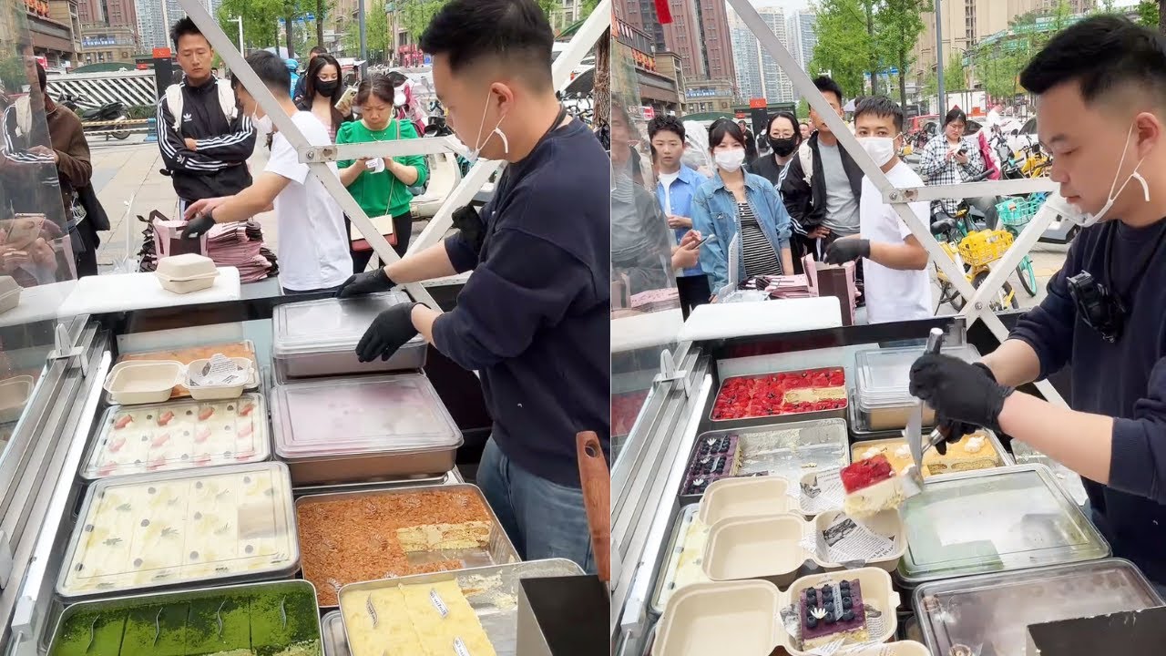 Setting up a stall to sell tiramisu cake, customers are coming in an endless stream! 🍰💥