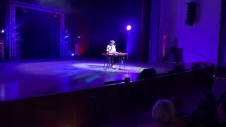 Fritz Speck mit „5 Meter Mauern“ beim SOS-Talentefestival 2022 in Wittenberge