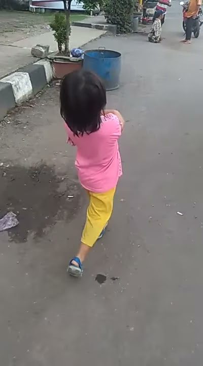 KAKAK SEDIH LIAT ORANG NGGA PUNYA KAKI DAN TANGAN