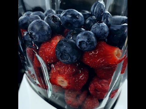 Strawberry Smoothie Ice Cream/Blueberry, Black Currant, Raspberry, Cherry Juice