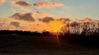 BEAUTIFUL LITTLE SUNSET FROM LAST NIGHT! #indiana #travel #sunset #photography #sunny #beautiful by Adventuring on the West Side 19 views 3 months ago 15 seconds