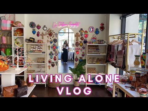 living alone diaries: making tanghulu, trying chamoy pickles + photoshoot at work
