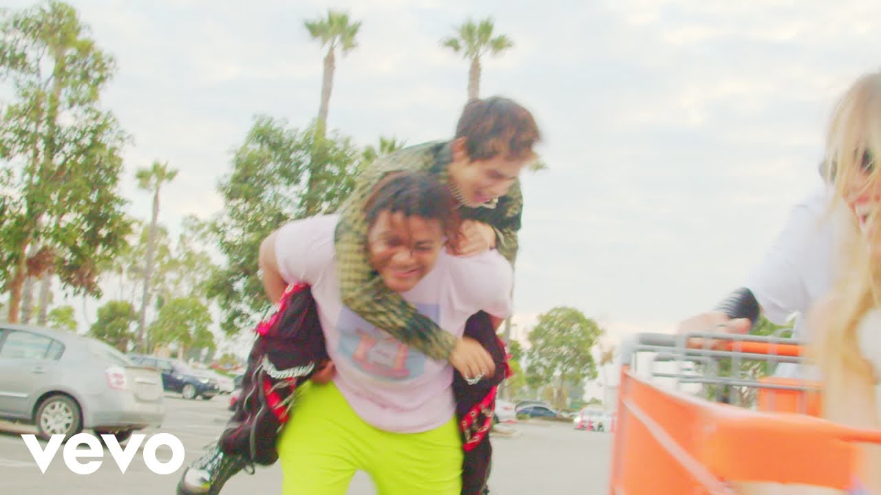 Psyclo - Everybody Sucks (Official Music Video)