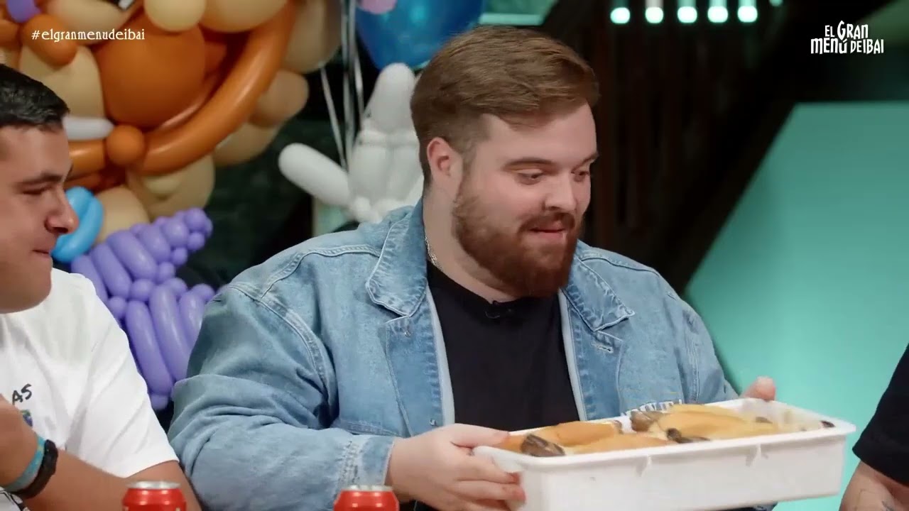 IBAI reta a Esttik a ROMPER RECORD de comer hotdogs EN VIVO