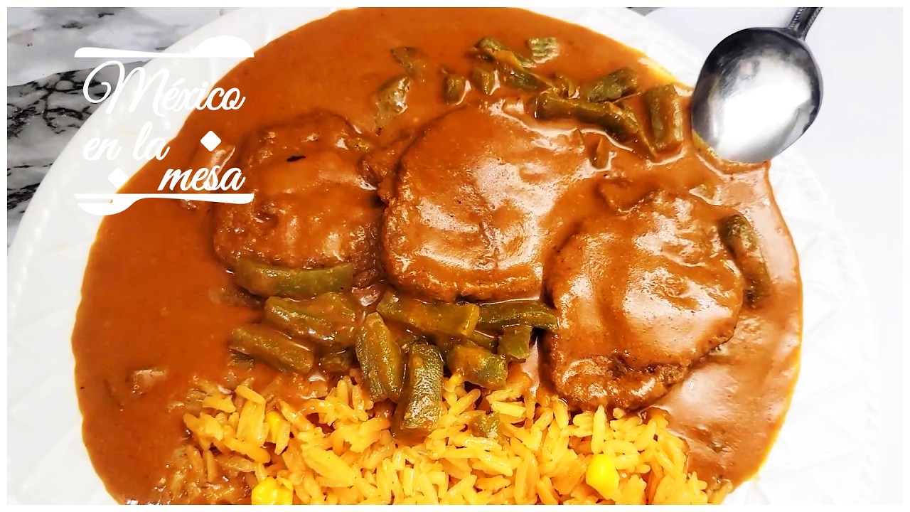 Pipian Con Tortitas De Camarón y Nopales | México en la mesa