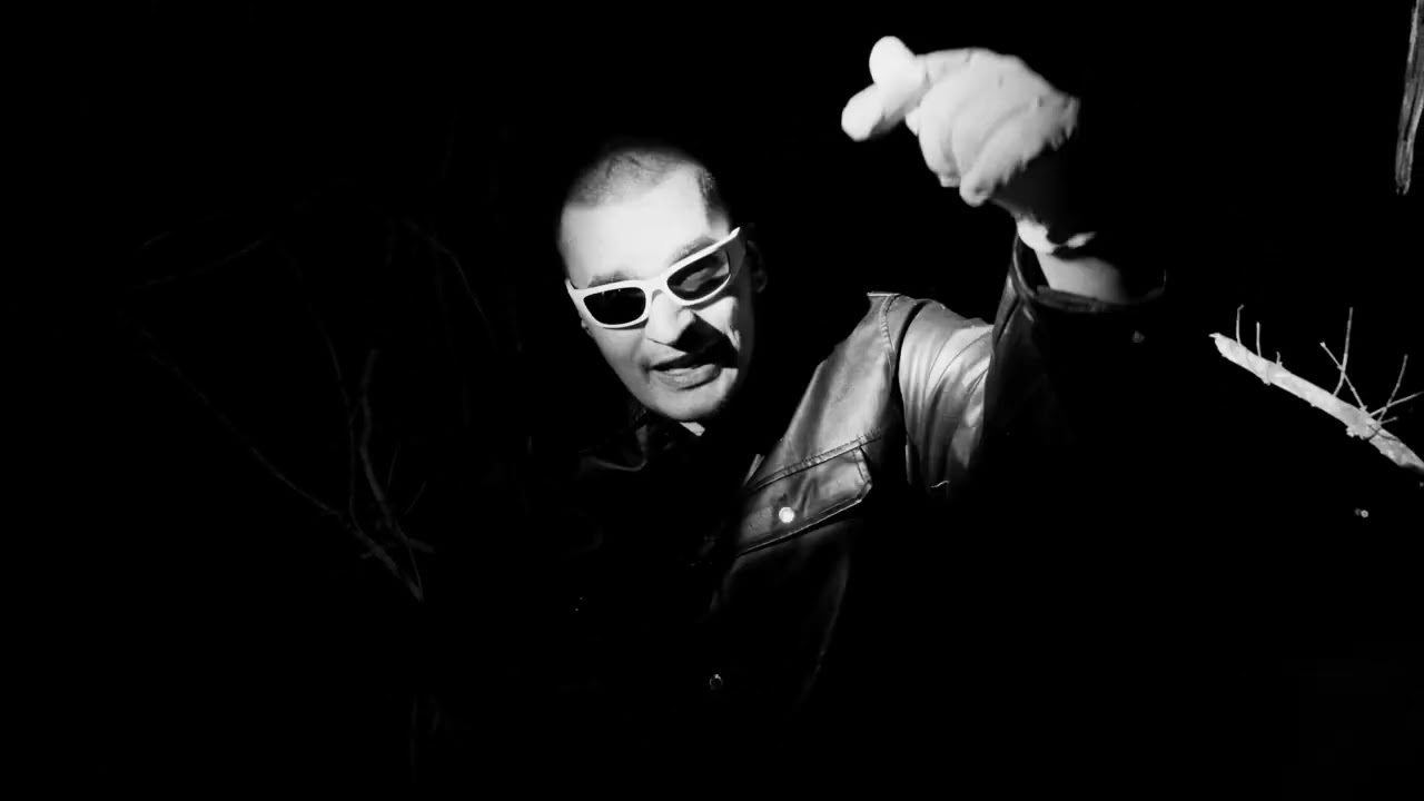 Lent - Brrrrrrrrrrrrrrr (Official Video)