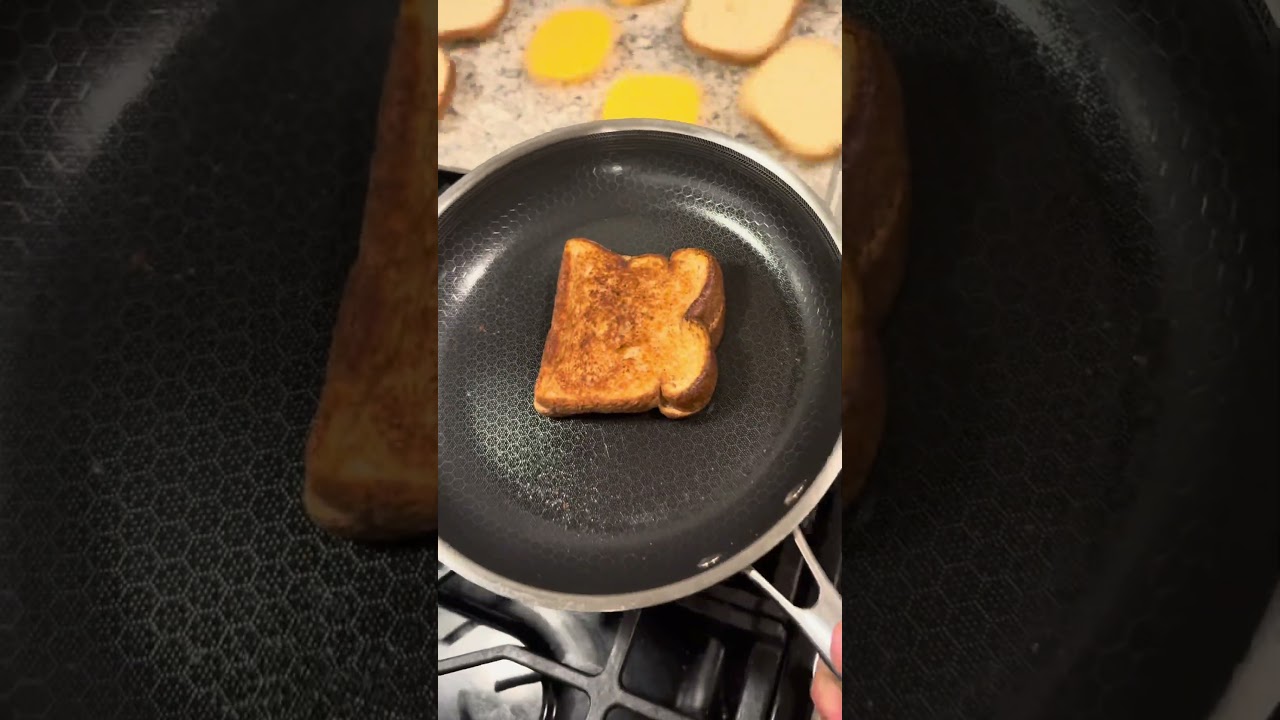 Sizzling Fry & Spinning Magic 🍔🔥Burger Bread Dance on the Gas Flame! 🍞✨