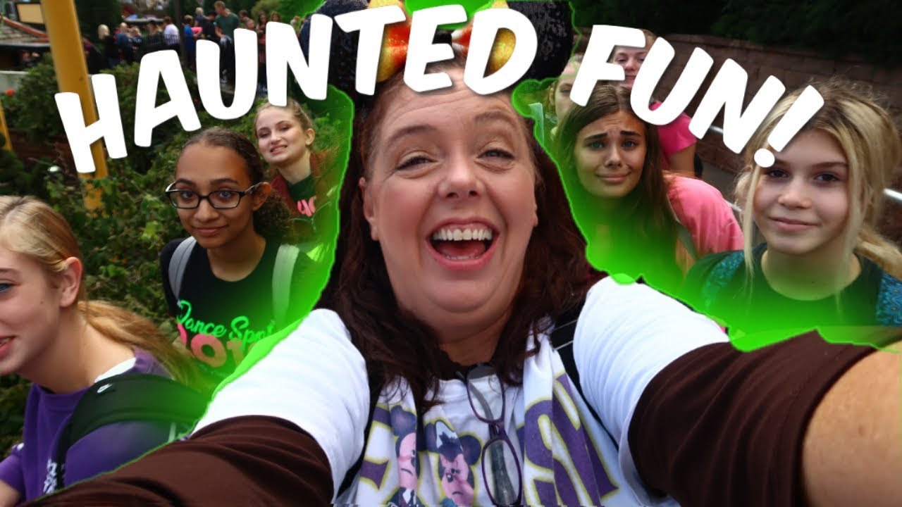 worlds-of-fun-halloween-haunt-2019-best-scares-ever-youtube