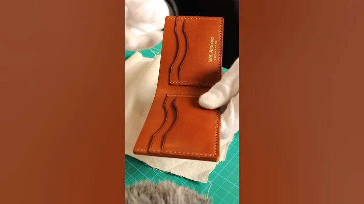 Making a handmade leather wallet