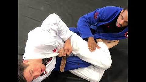 Closed guard to knee bar to straight ankle lock taught by Tex Johnson at Fight Sports Miami BJJ