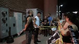 ANDY BIERSACK/BLACK-Meeting Fans After The Show
