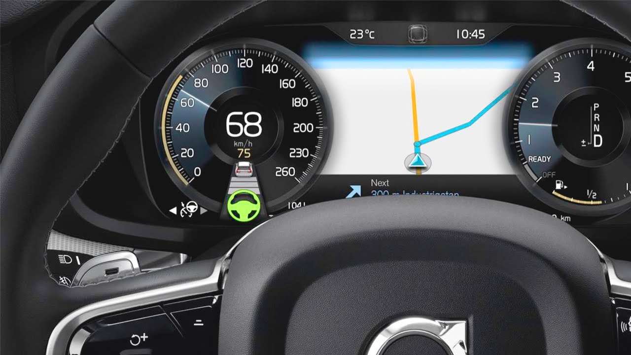 Подробный обзор внедорожника Volvo XC40 2022: система помощи водителю и автоматическая парковка