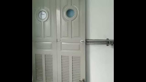 Pintu garasi otomatis