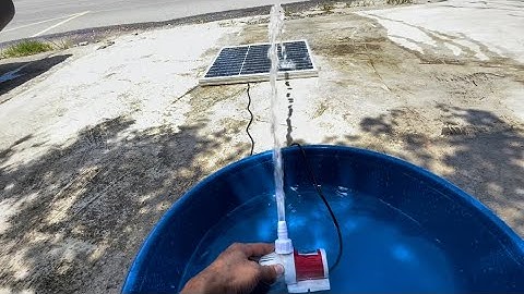 Test Bơm nước năng lượng Mặt Trời 50w giá 700k. Chạy điện Mặt Trời không cần điện lưới.