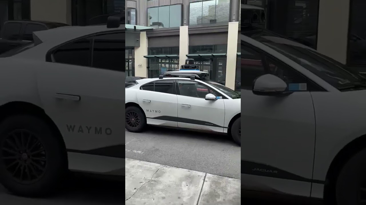 Welcome to the future! Driverless taxis are now navigating the iconic streets of San Francisco. 🌟🚕