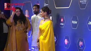 Nayanthara Looking Beautiful In Yellow Saree Arrive At Award Function