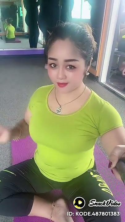 Tante baju ijo aduh hay