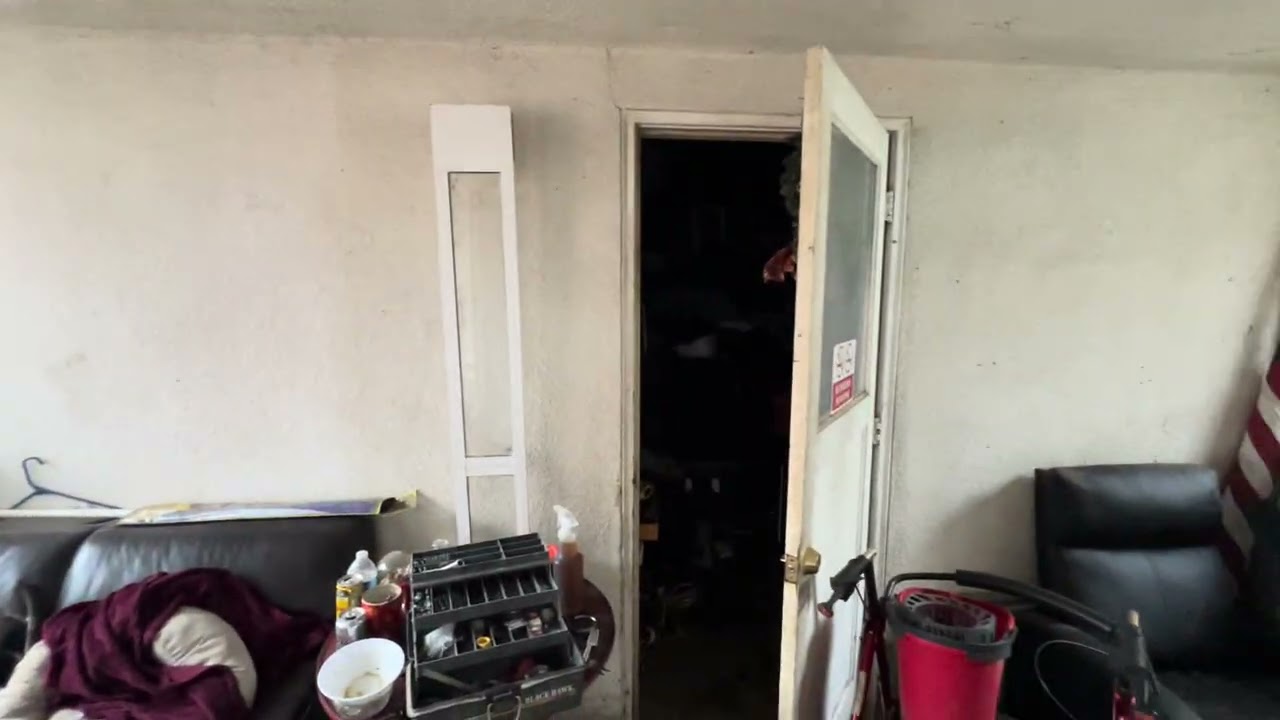 72 E Dakota Ave Shared garage