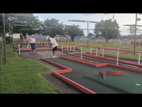PUTT-PUTT LOCAL -