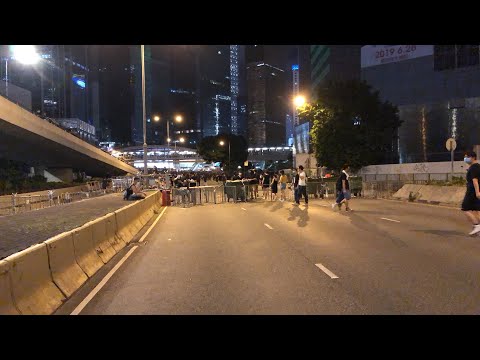 LIVE IN HONG KONG 11: Protesters Break into Govt Building - LIVE IN HONG KONG 11: Protesters Break into Govt Building