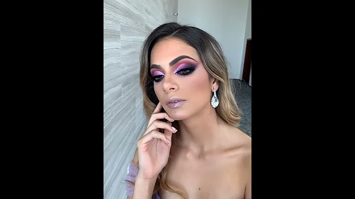 Maquillaje en tonos morados realizado por EFRAIN T...