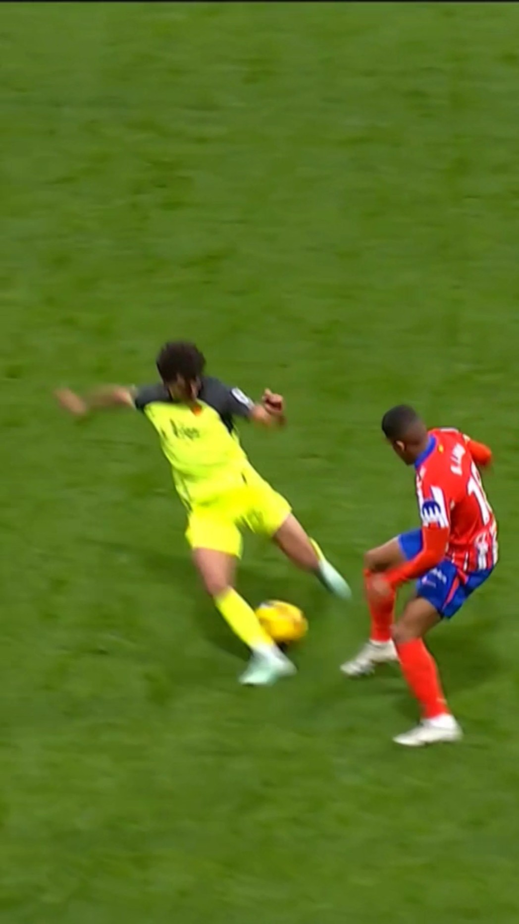SAMU LINO nutmegs ?