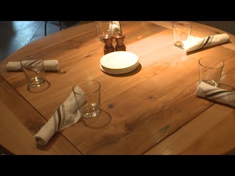 वीडियो: रेस्तरां में भोजन करते समय खाद्य एलर्जी से बचने के 3 तरीके