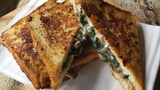 How to make Cheesy Spinach Open Toast recipe easily