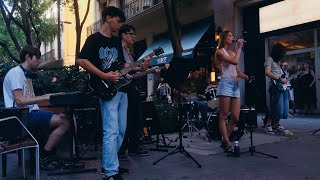 Concierto Blue Moon Junio 26' : Boys don't cry, Shenna is a punk rocker, Choke