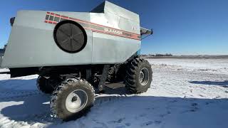 R62 Gleaner Combine