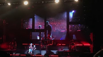 Logic Brings 11 yr old on Stage to Rap Flexicution (11 yr old Raps Flexicution)