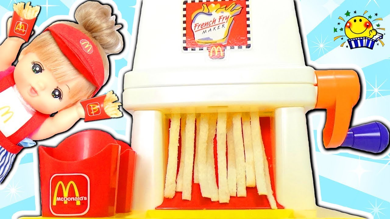 メルちゃんがマクドナルドのハンバーガー屋さんにチャレンジ❤️