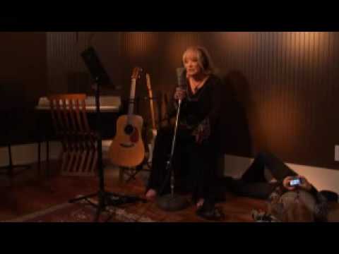 Tanya performs 'You Dont Know Me' from her new alb...