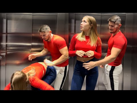 Big ASS Model Accidentally Touched Her Trainer D**k