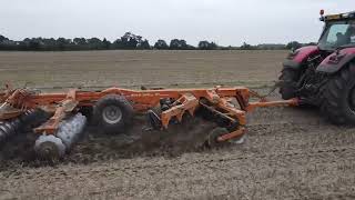 Massey Ferguson 8740s Pulling a Simba Solo 380st