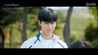 Download lagu Byeon Woo Seok Fell Harder for Kim Hye Yoon 🤭 | Lovely Runner EP 2 | Viu [ENG SUB]