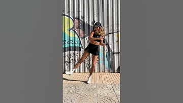 Here comes the hotstepper… 😆 A LOT of requests for this one so here it is 💃🚀 #jumprope #skipping