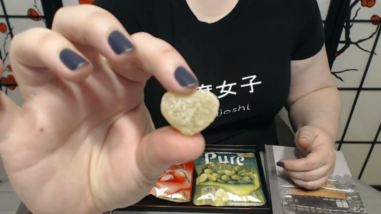 Tsuki no Ame 865 Pure Premium Peach Gummy & Pure Premium Muscat Grape Gummy