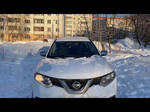 Замена лампы ближнего света Nissan X-Trail T32. Installing the low beam lamp for the Nissan X-Trail